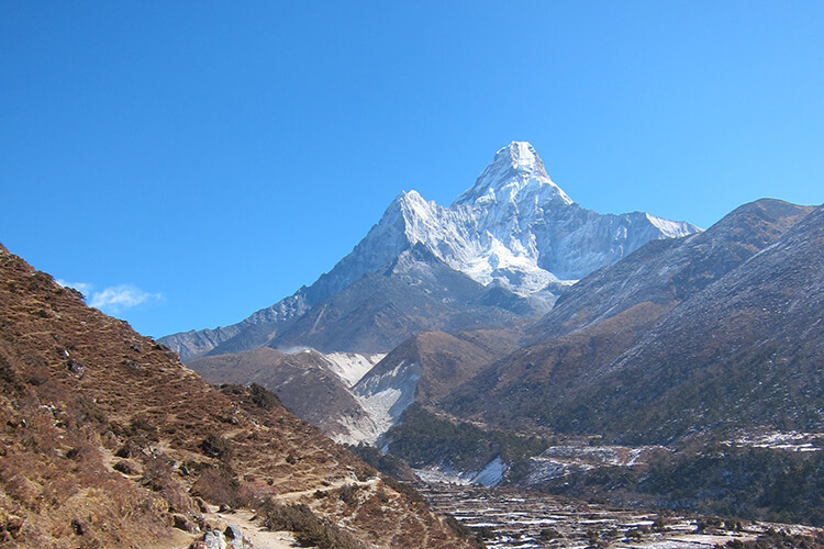 Mt Amadablam Everest Base Camp Trek