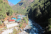 Phakding on the way to Everest base camp