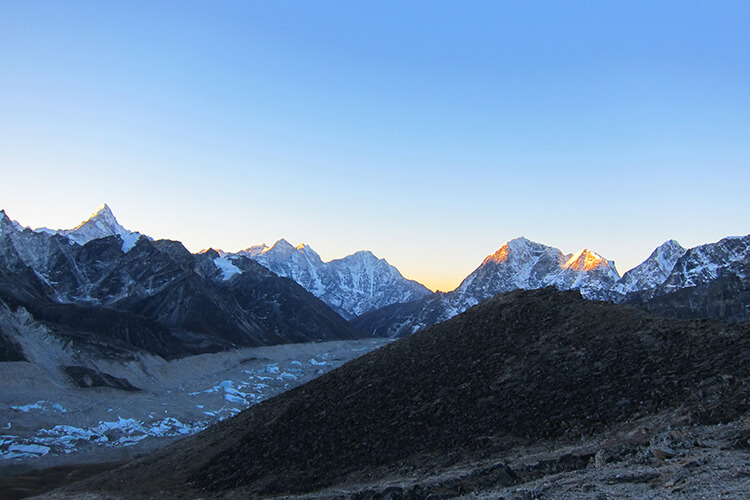 view from Kala patthar on Everest base camp trek